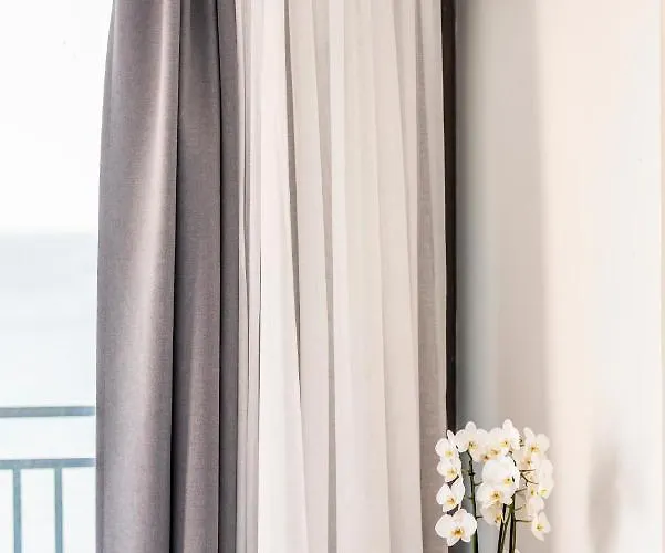 Harbour View 公寓 *